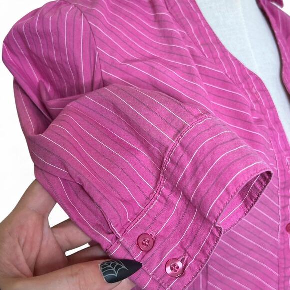 Y2k vintage pink striped button up with fun neckline - Picture 4 of 6
